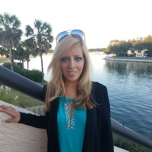 Meet your Posher, Michele